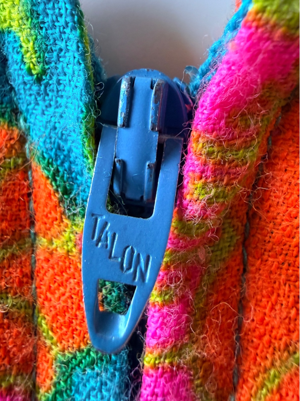 Kamehameha Vintage 70s Hawaiian Maxi Dress Vibrant Size 10 *RARE FIND* - Picture 10 of 14